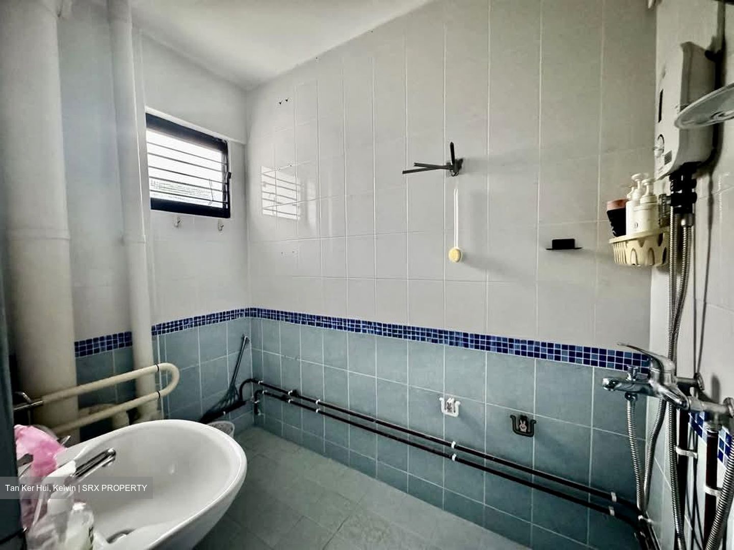 Blk 340 Jurong East Avenue 1 (Jurong East), HDB Executive #580808261
